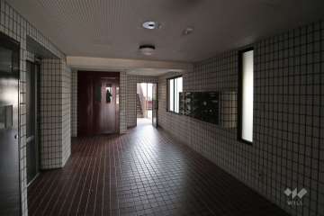 エントランスホール