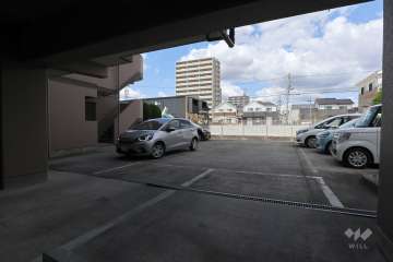 敷地内駐車場（屋外平面式）