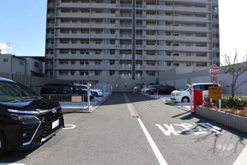 駐車場の出入り口・敷地内駐車場（屋外機械式、屋外平面式）