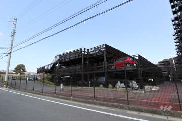 敷地内駐車場（自走式立体、屋外平面式）