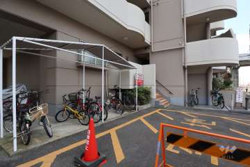 駐輪場、バイク置場