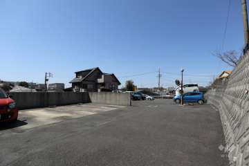 敷地内駐車場（屋外平面式、屋外機械式）