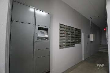 宅配ボックスと共用ポスト