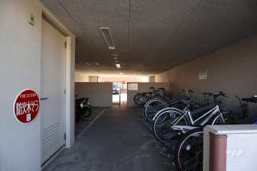 駐輪場、バイク置場