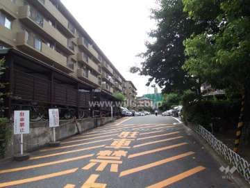 駐車場入口