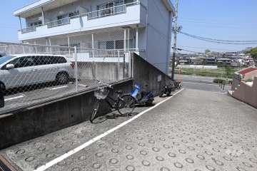 エントランスアプローチ