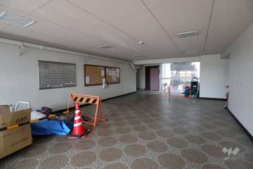 エントランスホール