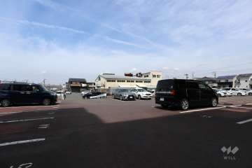 敷地内駐車場（屋外平面式）