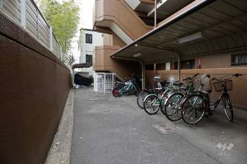 駐輪場、バイク置場