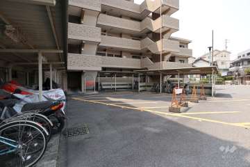 駐輪場、バイク置場