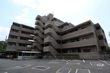 ライフプラザ大府桜木町２番館の外観（北西側から）