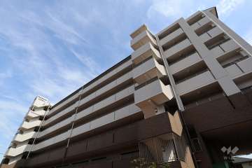 ライオンズマンション大府柊山の外観（北西側から）