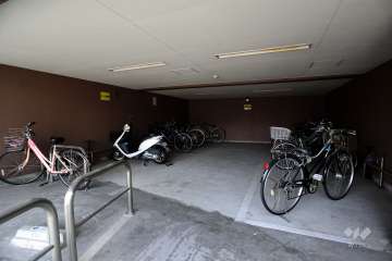 駐輪場、バイク置場
