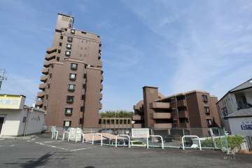 ユーハウス大府の外観（南西側から）