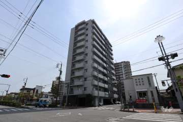 プレミアシティ大府駅前の外観（南西側から）