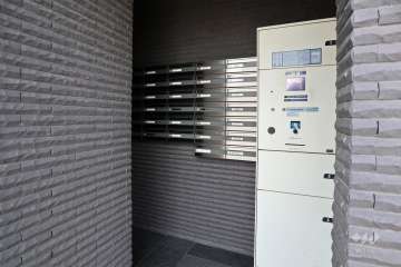 宅配ボックスと共用ポスト