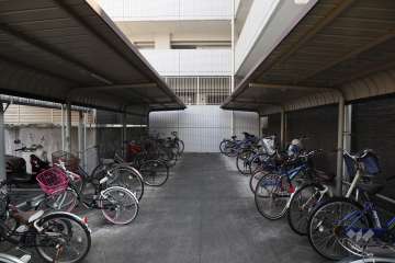 駐輪場、バイク置場