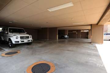 敷地内駐車場（屋内平面式）