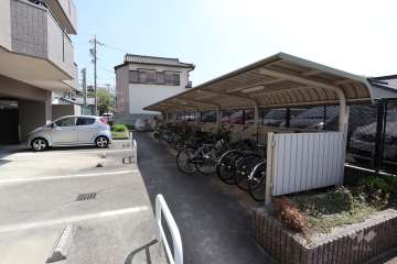 駐輪場、バイク置場
