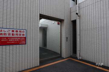 駐輪場入口