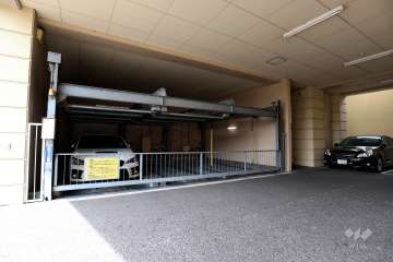 敷地内駐車場（屋内機械式、屋内平面式）