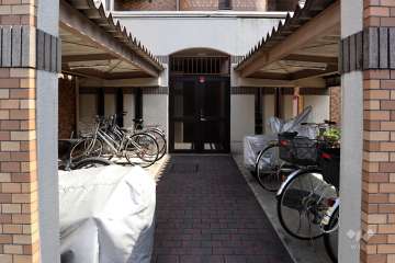 駐輪場、バイク置場