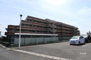 サンマンションアトレ大府若草の外観（北東側から）