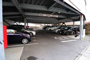 敷地内駐車場（自走式立体）