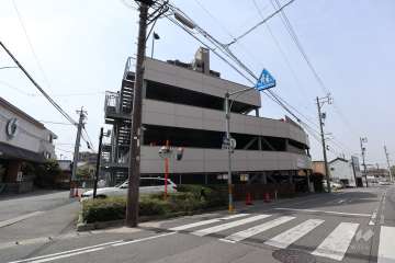 敷地内駐車場（自走式立体）