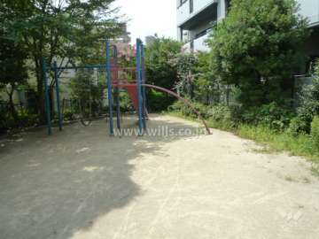 敷地南側にある公園