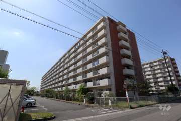 コープ野村共和Ｂ棟の外観（南東側から）
