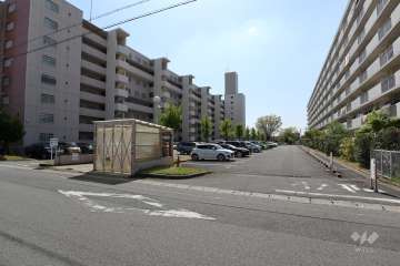 敷地内駐車場（屋外平面式）