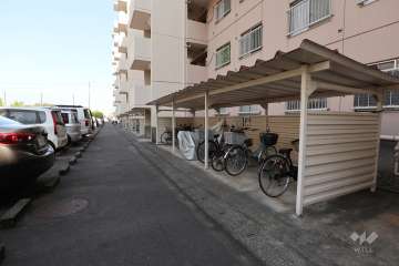 駐輪場、バイク置場