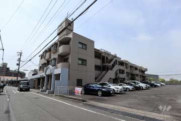 グローリアス大府の外観（北東側から）