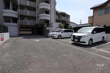 敷地内駐車場（屋外平面式）