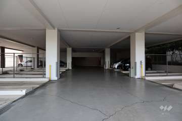 敷地内駐車場（屋内機械式）