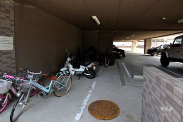 駐輪場、バイク置場