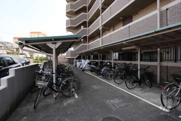 駐輪場、バイク置場