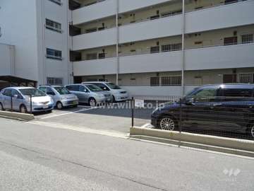 敷地内駐車場（屋外平面式）