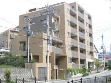 ディークラディア豊中少路ヴァローレコートの外観（北側から）