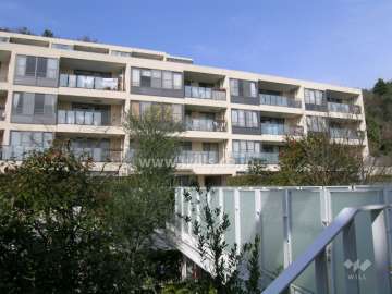 外観（下はイングリッシュガーデン）