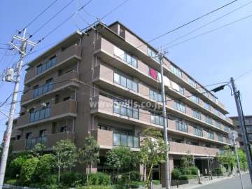 セントポリア豊中弐番館の外観（南西側から）