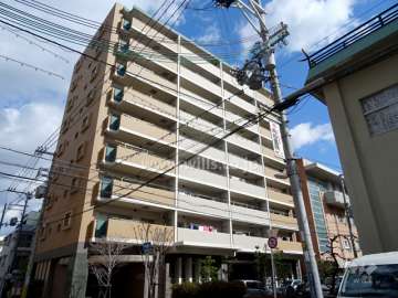 ライオンズシティ江坂の外観（南西側から）