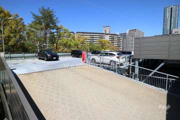 敷地内駐車場(屋外平面式)