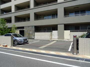 敷地内駐車場（屋外平面式　ロボットゲート付き）