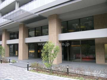 エントランス（オートロック付き）