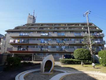 コトー宝塚A棟の外観（東側から）
