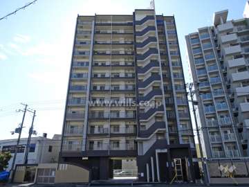 ユニアルス江坂Southプレジオの外観（北側から）