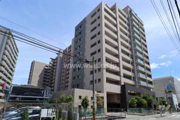 プラウド江坂の外観（北西側から）