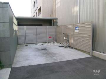 敷地内にある洗車場